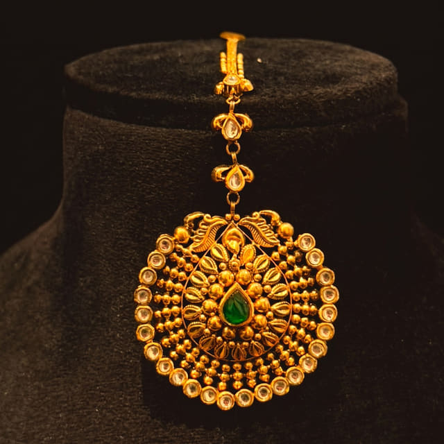 Emerald Kundan Tikka
