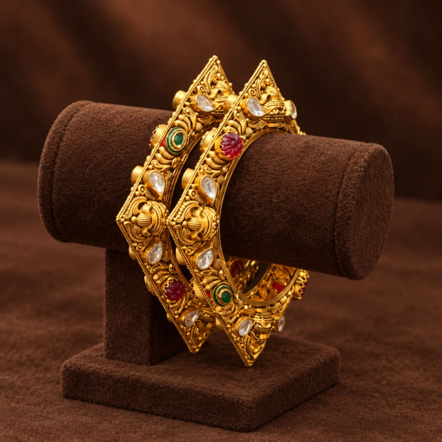 Kundan Diamond Shape Bangles