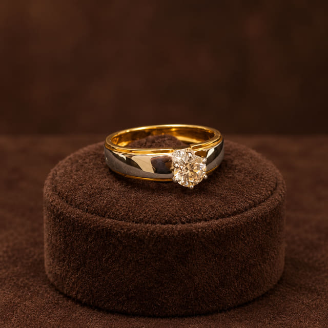 Scalloped Face Ring