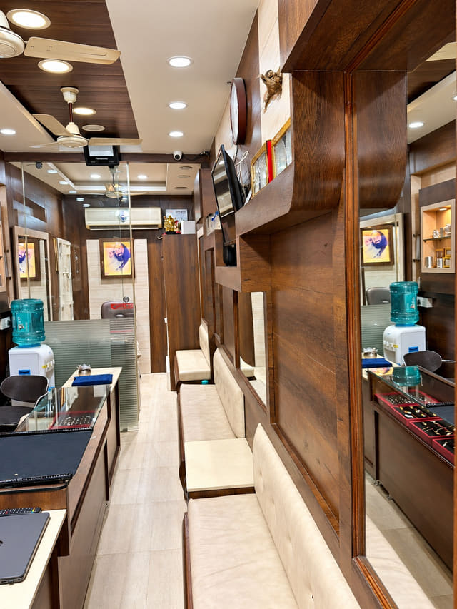 The showroom aisle and customer seating
